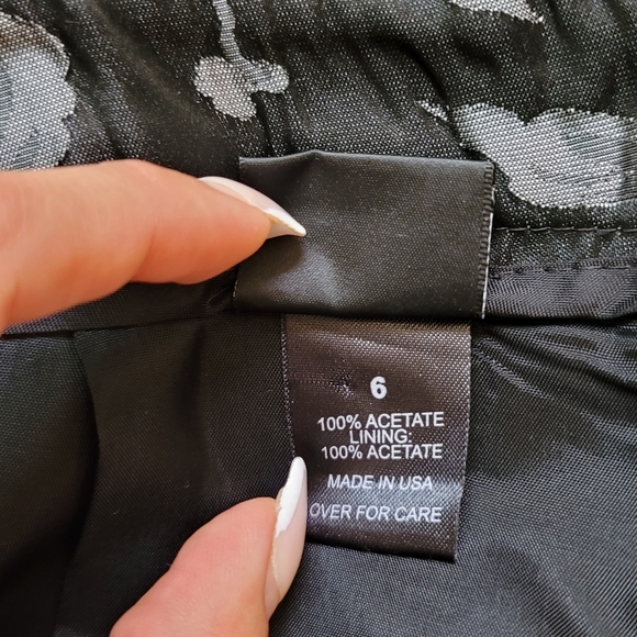 INC Flower Skirt - Picture 4 of 4